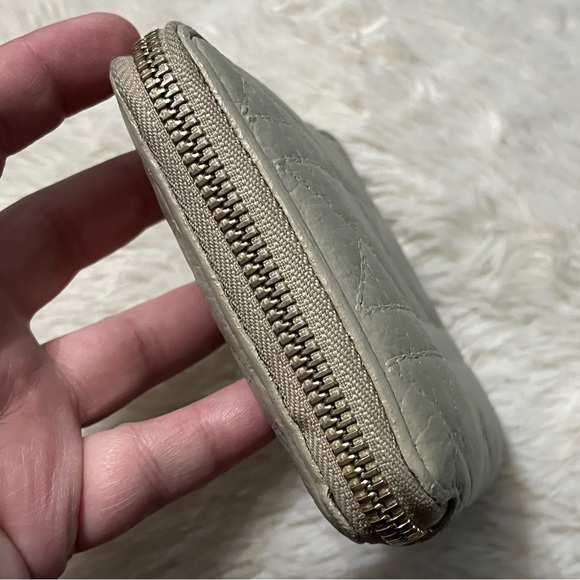 Dior Quilted Leather Wallet with Zip-Around Closure - Picture 6 of 16